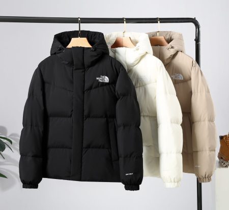 Top North Face down jacket, unisex hooded design. 3D cut, 90% white duck down, 800 fill. Slim fit, windproof, stylish. Colors: Black, Khaki, White. Sizes: XS-2XL.