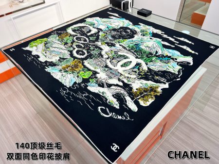 Chanel 25 Métiers d'Art collection silk-wool shawl, inspired by Chinese lacquer screens, 135x135 cm.