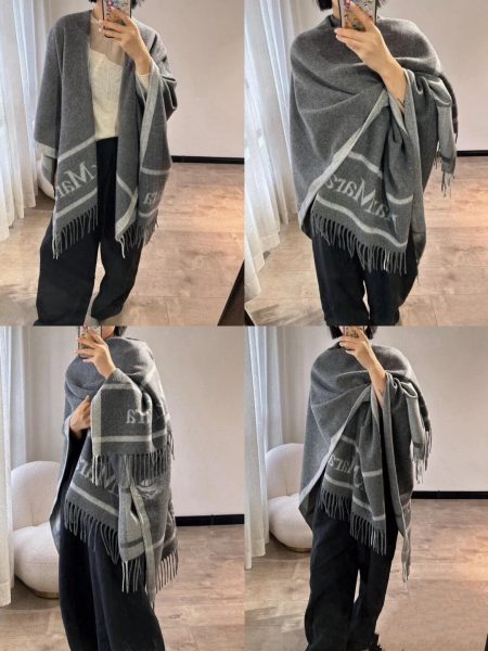 Maxmara 2024 popular cloak cape, autumn-winter new style. Soft lightweight wool, 130x160cm, 100% wool, comfortable and warm.