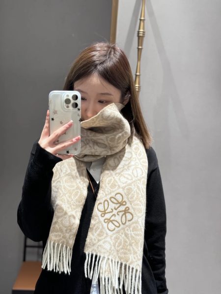 LOEWE 2025 popular double-sided wool and cashmere scarf with Anagram pattern in milk tea color, sold out hit.