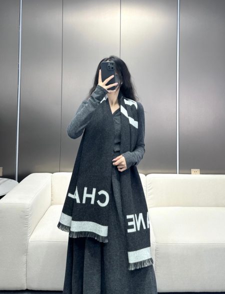 Luxury Chanel cashmere shawl, authentic quality, classic logo jacquard, extremely soft and elegant. 100% cashmere, 70x200cm, 600g. Timeless design.