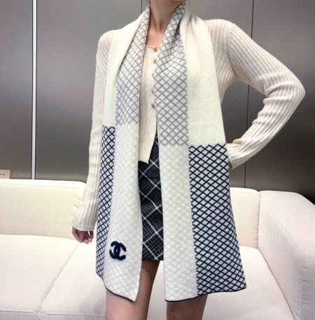 CHANEL cashmere scarf, premium quality, diamond pattern, limited edition, handmade, luxurious accessory.
