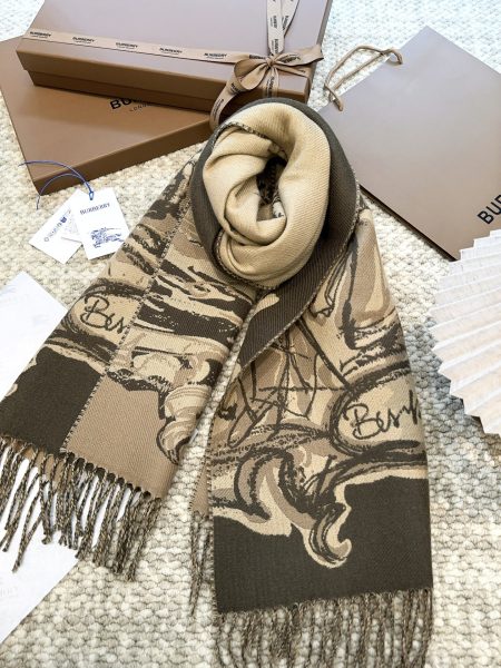 High-quality Burberry double-sided cashmere scarf with classic check and warhorse pattern. Thick, warm, limited stock. Size 45*210cm.