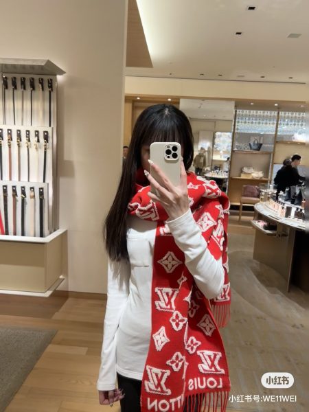 Use this for New Year/Christmas outings.