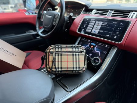 High-end Burberry single shoulder bag, vintage plaid, calfskin, unisex camera bag, yellow color.