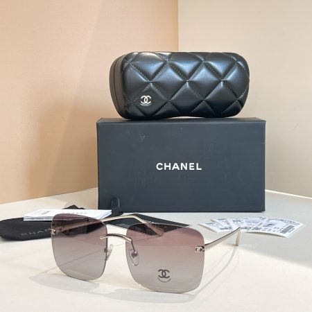 Top quality Chanel sunglasses model CH4287T size 60-17-140.