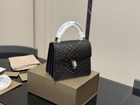 Bvlgari classic leather foldable box with snakehead clasp, 20.17cm.