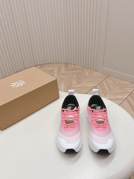 Loewe and On collaborate on Cloudtilt 2.0 running shoes for couples. Made from recycled materials, comfortable design for urban and outdoor use. Sizes 35-45.