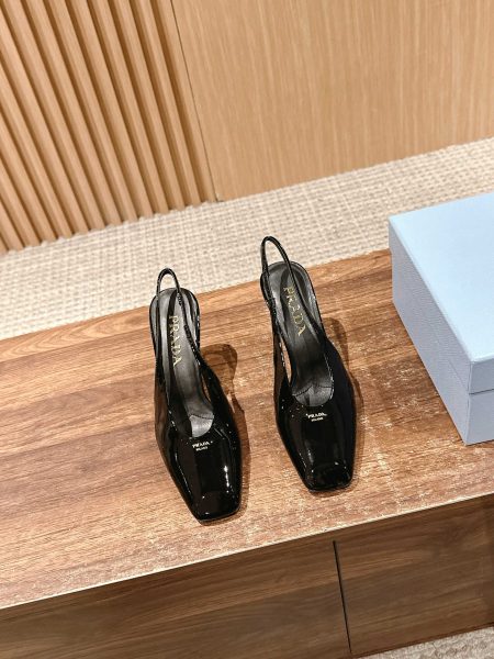 Prada 2025 SS patent leather high-heel sandals. Original leather, logo print, leather/rubber sole, 8.5cm heel. Sizes 35-39.