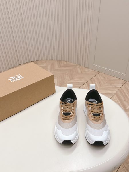 Loewe x On Cloudtilt 2.0 running shoes collaboration for urban and outdoor life. Made with recycled materials and exclusive rubber sole. Sizes 35-45.