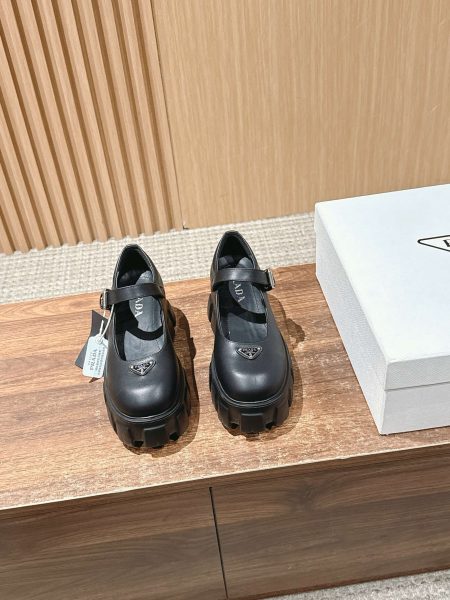 PRADA Fall/Winter Platform Mary Janes. Retro chic with leather upper, comfortable design. Vibrant colors, logo print. Sizes 35-41.