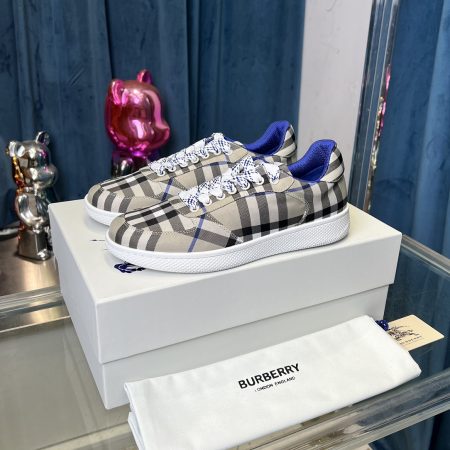 BURBERRY shoes: Imported napa leather, patterned fabric, cloth tongue label, canvas lining, water-stained leather insole, lightweight TPR sole. High quality, fine workmanship. Sizes 38-44.