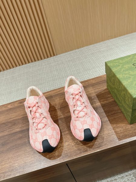 Top Gucci Run Sneakers: Classic monogram, unisex design. Lightweight, comfortable with 4CM sole. Sizes: Women 35-40, Men 39-44.45.