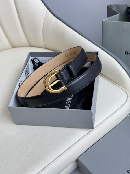 Balenciaga 2.5cm width, French luxury brand. Made from imported calfskin with antique brass hardware. Versatile and stylish.