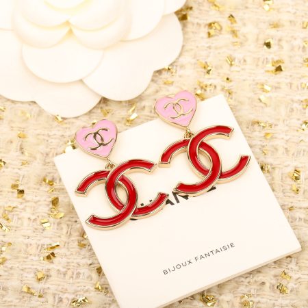 Chanel Enamel Heart CC Earrings, 24A Metiers d'Art series. New exquisite heart design, compact and cute size. Custom imported enamel, perfect for daily wear.